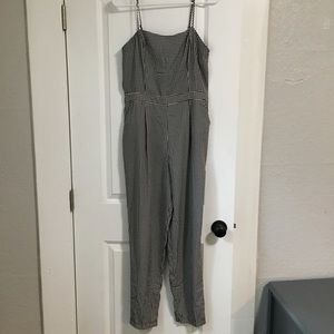 Jumpsuit with defined waist, straight leg